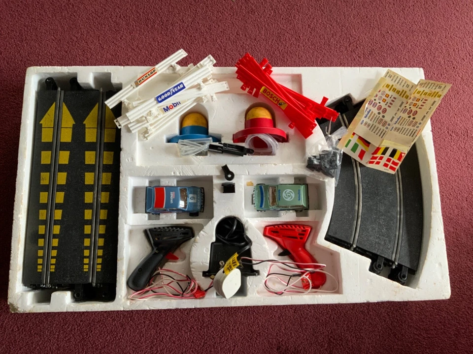 SCALEXTRIC BLOWOUT! MG METRO TURBO C670 VINTAGE COMPLETE,BOXED, unused stickers - Image 1 of 4