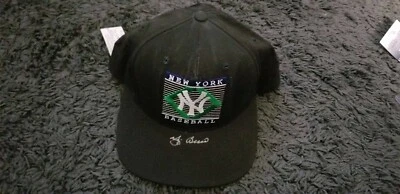 SOMBRERO DE LOS YANKEES AUTÓGRAFO FIRMADO YOGI BERRA DE LA CORTE PSA / DNAAJ82137 JSA II47911 Foto 1 de 4