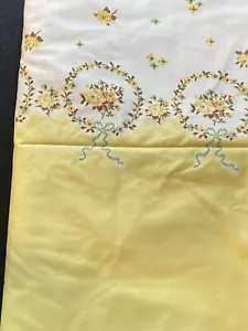 Funda de almohada de colección 36""W x 40""L con estampado de algodón corona floral amarilla - Imagen 1 de 6