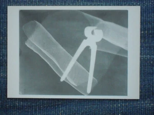 Ak Komposition mit Zange von El Lissitzky 1924, Museum Ludwig Köln, Zustand NEU - Bild 1 von 2