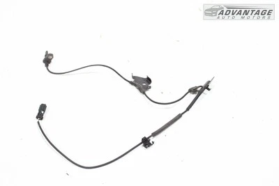 2017-2018 TOYOTA COROLLA IM FWD DIANTEIRO ESQUERDO ABS SENSOR DE CONTROLE DE VELOCIDADE DA RODA FABRICANTE DE EQUIPAMENTO ORIGINAL - Imagem 1 de 4