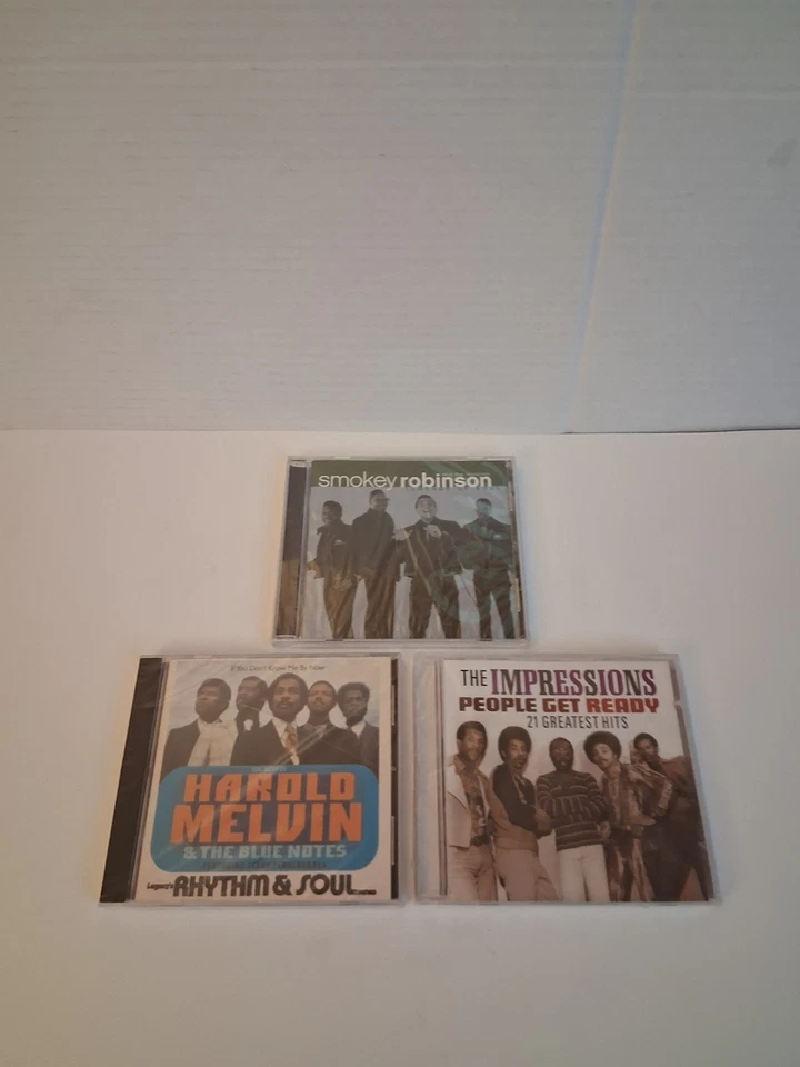 3 Great Soulful Groups On 3 CDS. Smokey Robinson and the miracles (2001 CD). The - Image 1 of 4