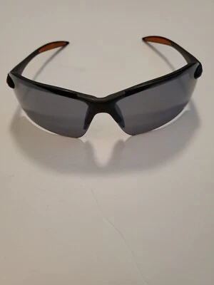 Gafas de sol Xloop planas con montura negra y naranja Foto 1 de 4