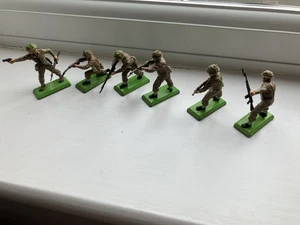 1971 BRITAINS DEETAIL BRITISH ARMY x6 with L1A1 SLR - Picture 1 of 13