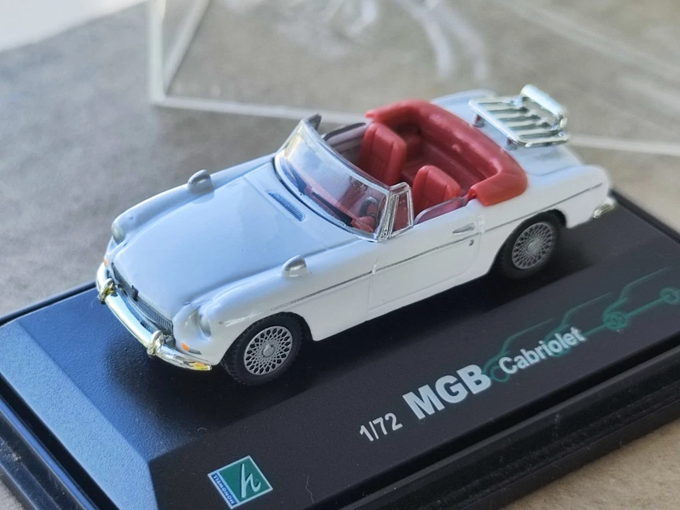Coche Retro Vintage MGB Cabriolet Cararama 1:72, Coche Colección Hongwell, En Caja Foto 1 de 4