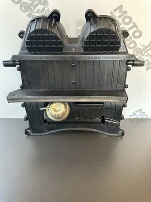 HONDA CBR1000RR admisión de aire caja de aire embellecedor 2004 2005 RR4 RR5 CBR1000RR admisión de aire Foto 1 de 4