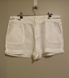 Calvin Klein White Women’s Shorts. Size 10 - Picture 1 of 6