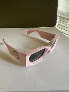 Versace VE4474U Medusa Medallion Pink Sunglasses $485 Women’s. - Picture 1 of 15