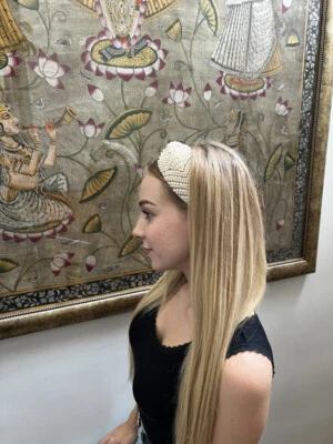 Diadema hecha a mano para mujeres niñas envoltura banda para el cabello anudada blanca perla Foto 1 de 4