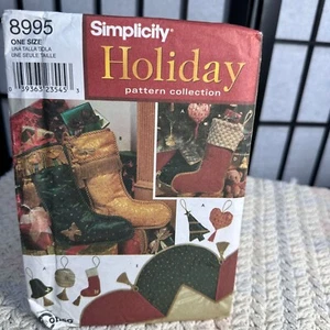 Simplicity 8995 Holiday Pattern Collection UNCUT factory folded Christmas - Picture 1 of 2