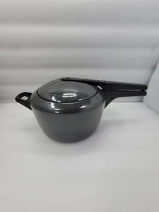 Hawkins Futura 5L Heavy Base Wrought Aluminum Satilon Finish Pressure Cooker - Picture 1 of 7