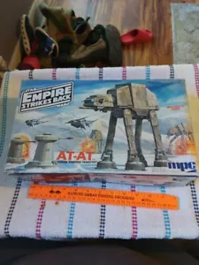 Vintage MPC Star Wars Empire Strikes Back 1:100 AT-AT Plastic Model Kit Open Box - Picture 1 of 6