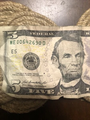 $5 DOLLAR BILL BIRTHDAY NOTE - September 26 1964 FANCY SERIAL ME 00642690 D 2013 - Image 1 of 4