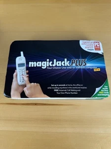 Magic Jack PLUS Bezpłatna lokalna jednostka telefoniczna na duże odległości Fabrycznie nowa - Zdjęcie 1 z 6