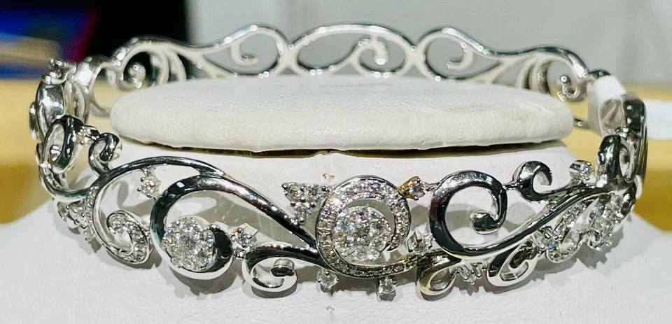 REDUCED! 14 Karat White Gold EFFY Bouquet .89 Carat Diamond Bangle Bracelet - Image 1 of 1