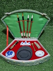 Chinesisches Kalligraphie Set Pinsel Tusche Stein Siegel Schreibkasten Set Vintage - Bild 1 von 10