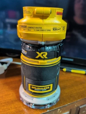 DEWALT 20V Max XR Brushless Compact Router - DCW600 - Image 1 of 4