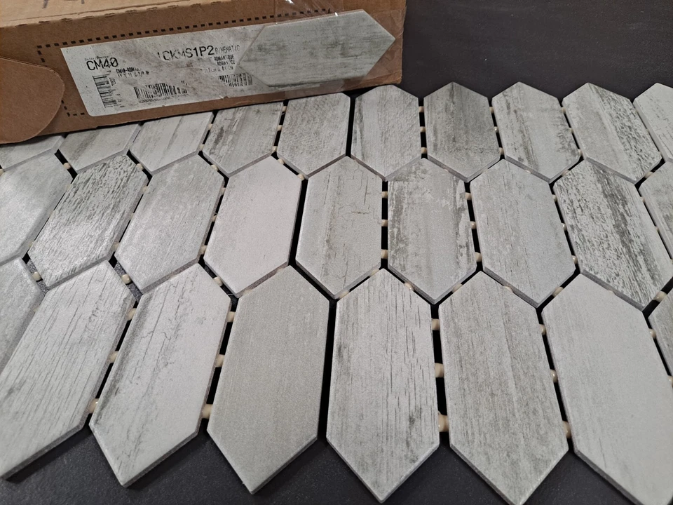 Кинематографические Романтические Белые 2"x5" Пикет Плитка Мозаика Листы, Daltile CM4025PICKMS1P2 - Изображение 1 из 1