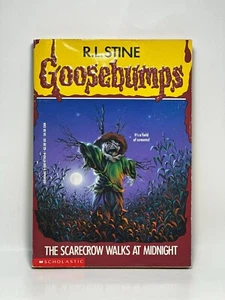 8th Print #20 The Scarecrow Walks At Midnight Goosebumps Book Vintage RL Stine - Picture 1 of 22