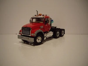 FIRST GEAR 1/50 RED MACK GRANITE MP DAY CAB SAME SCALE AS DIECAST MASTER - Picture 1 of 4