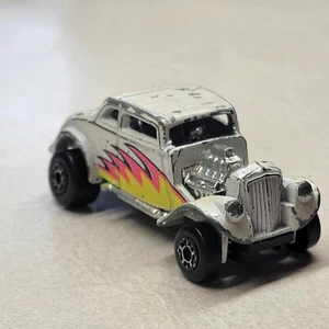 VTG MATCHBOX DIE-CAST 1:64 1983 33 WILLYS ROD WHITE PRO STREET CHINA - Picture 1 of 3