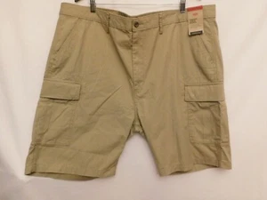 Levi's Shorts Men's KHAKI Carrier Cargo Pocket New With Tags Size 44 - Picture 1 of 15