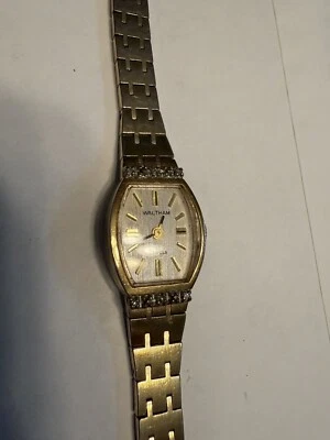 Reloj mecánico vintage para mujer WALTHAM 17 joyas tono dorado sin probar Foto 1 de 4