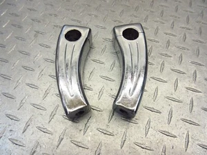 2007 06-09 Suzuki Boulevard C50 VL800 Riser Handlebar Bridge Clamp Pull Back - Imagen 1 de 10