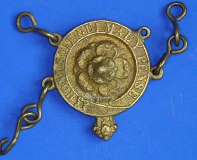 HONI SOIT QUI MAL Y PENSE & Rose Chain Part, 1½ inch  [32974] - Image 1 of 2
