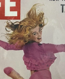 LIFE Magazine, January 11 1963, US Taxes, Detroit Cars, Ann Margret, Ads! - Picture 1 of 5