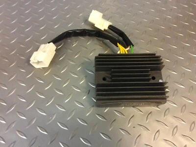 Piaggio Beverly Tourer MP3 Vespa GTS Super GTV 300 Voltage Regulator 58208R - Image 1 of 4