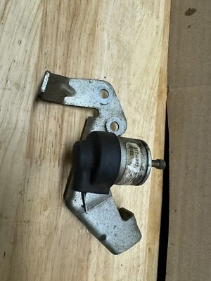 83-94 6.9L 7.3L IDI Ford Diesel Alto Ralentí Solenoide F250 F350 International Harv  Foto 1 de 4