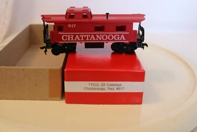 HO Scale Tyco 33' Caboose, Chattanooga, Red, #917 Built RTR - Image 1 of 4
