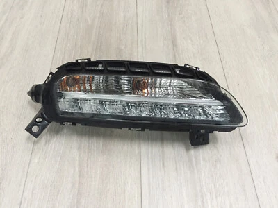 Porsche 970 Panamera MK1 Bugleuchte Tagfahrlicht Leuchteinheit rechts beschädigt - Bild 1 von 4