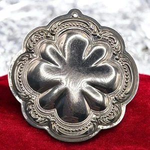 1987 Towle Sterling Silver Mistletoe - Flowers of Christmas Medallion Ornament - Picture 1 of 5