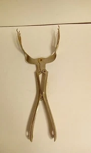 Vintage 10" Metal Salad Fork Tongs - Picture 1 of 4