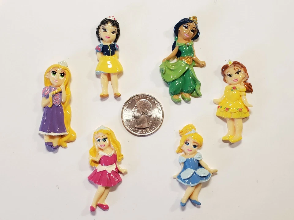 6 Pcs Lot princess 3D Flatback Resin Cabochon Hair Bow Center/DIY Supplies. - Image 1 of 1