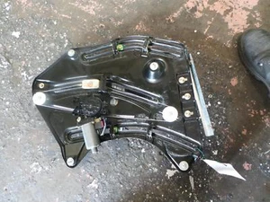 VOLVO S70/V70/C70 LEFT REAR WND REG/MOTOR C70, 03/98-12/04 98 99 00 01 02 03 04 - Picture 1 of 1