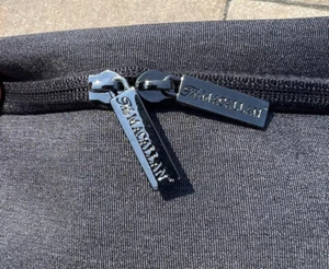 Bolsa de botella de viaje negra coleccionable de whisky escocés Macallan publicidad RARA NFS - Imagen 1 de 15