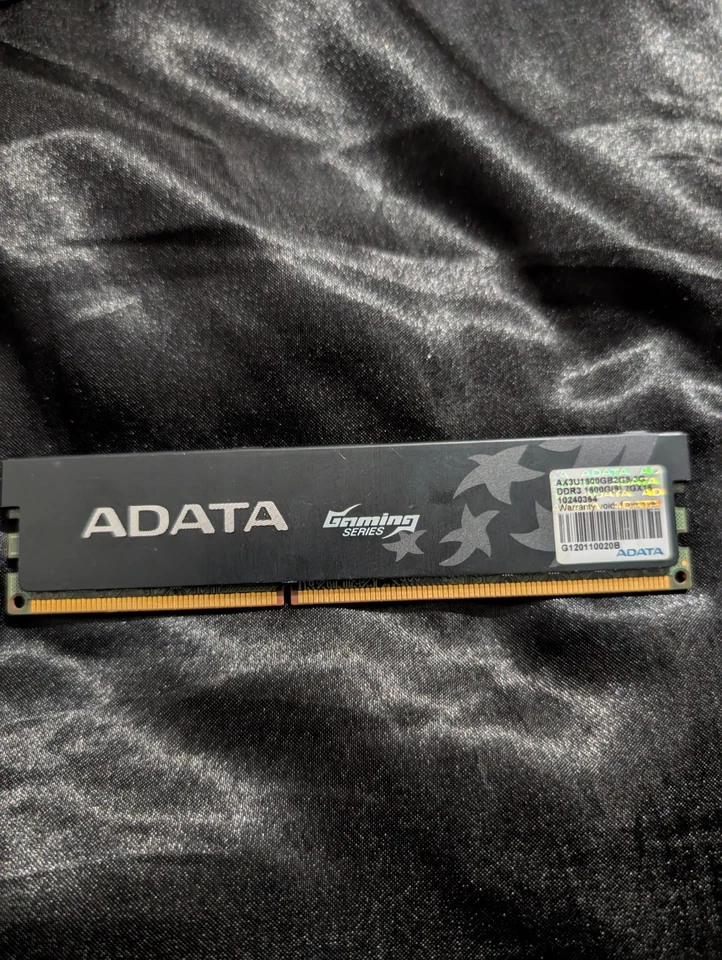 Adata Gaming Series 3 GB DDR3  - Image 1 of 2