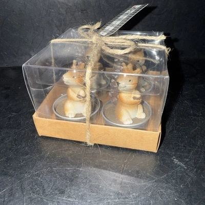 "Juego de 4 candelabros de ardilla y cono de pino de 2"" de alto" Foto 1 de 4