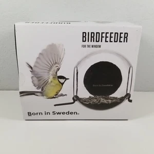 *Neu im Karton* Born in Sweden Vogelfutterhaus fürs Fenster - Bild 1 von 4