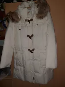 Verkaufe hier eine Daunen Winterjacke - Bild 1 von 9