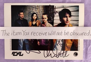 419. Ash Autographed Band Photograph. Authentic Original Signed by all four 2002 - Imagen 1 de 1