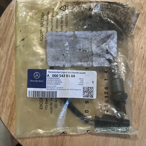 Mercedes-Benz NEW Genine A0005428104 GLE350 - Picture 1 of 3