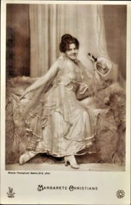 c.1908 Actress Margarete Christians, Portrait, holding mirror w/ her reflection - Picture 1 of 2