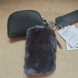 NWT Lululemon Dual Pouch Wristlet Plush Fleece Black Keychain $58 MSRP - Picture 1 of 6