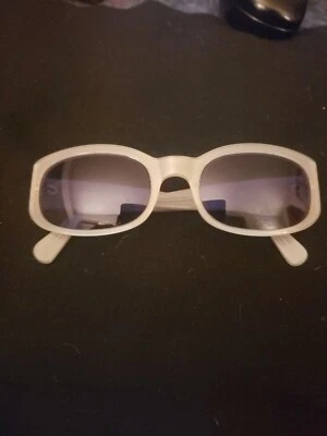 Vintage Giorgio Armani Sunglasses 2524 487 - Image 1 of 4