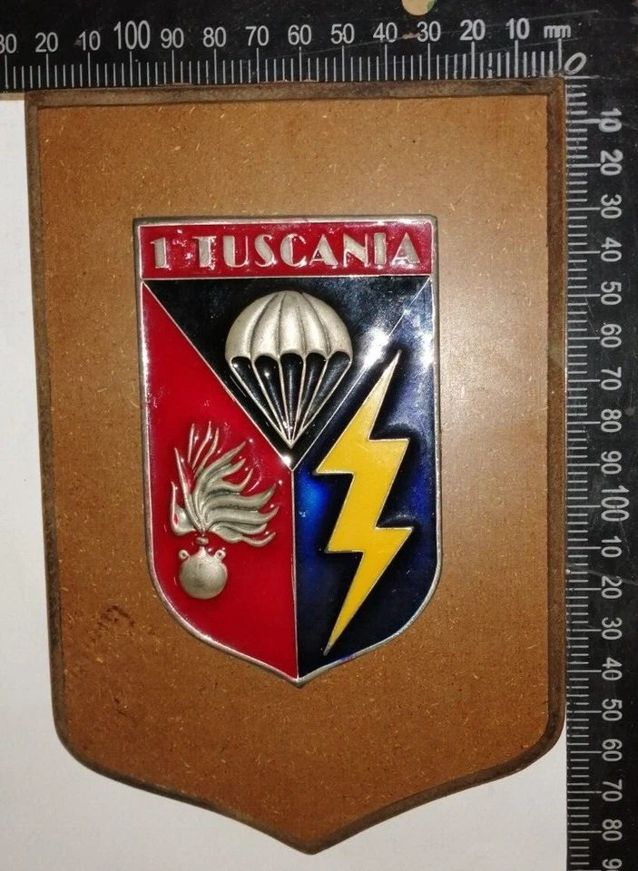 CREST CARABINIERI PARACADUTISTI TUSCANIA BRIGATA FOLGORE RARITÀ!!! - Immagine 1 di 1