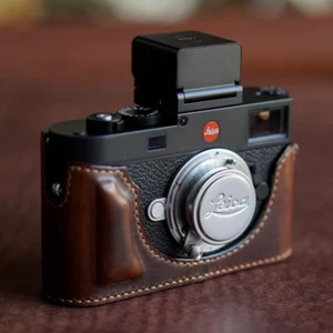 Half case for Leica M11 (Advanced battery door) - Arte di mano - Picture 1 of 5
